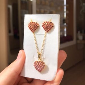 Conjunto cravejado rosa