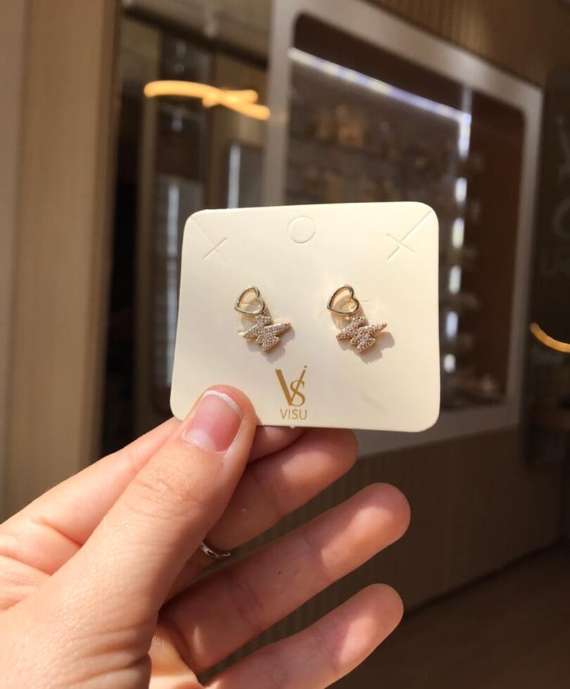 Brinco desenho livre