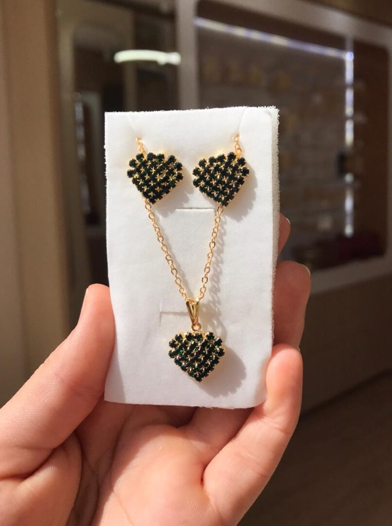 Conjunto cravejado preto