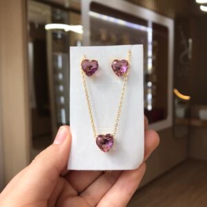 Conjunto pedraria roxa