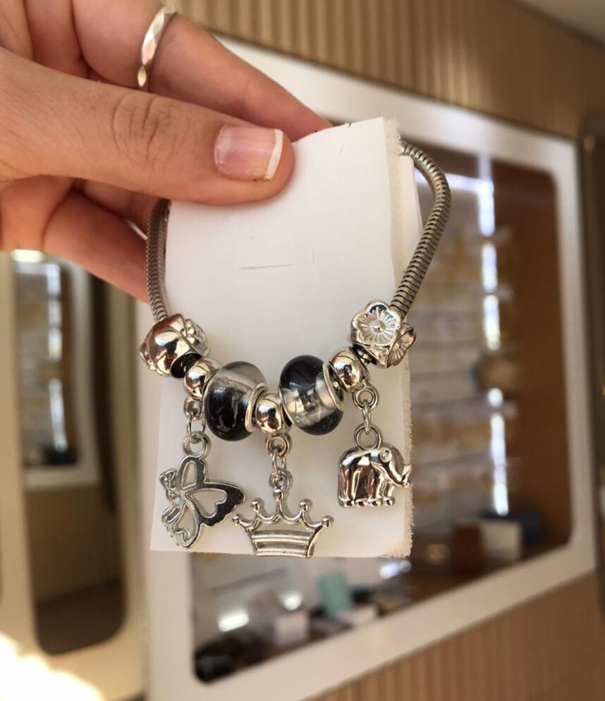 Pulseira universo preta